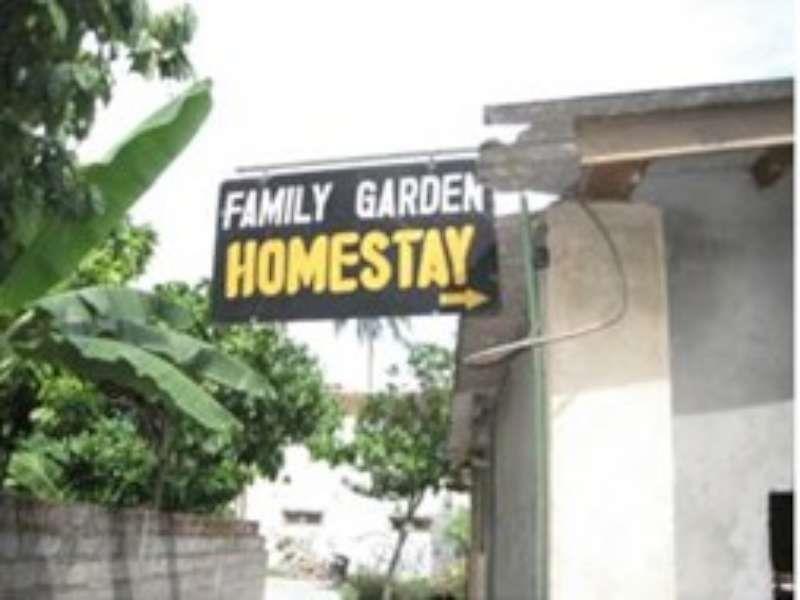 Family Garden Homestay Mangsit Exterior foto