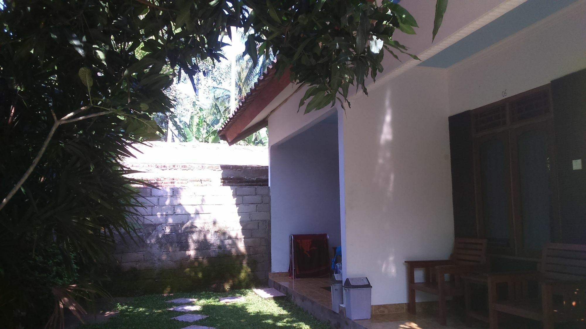 Family Garden Homestay Mangsit Exterior foto