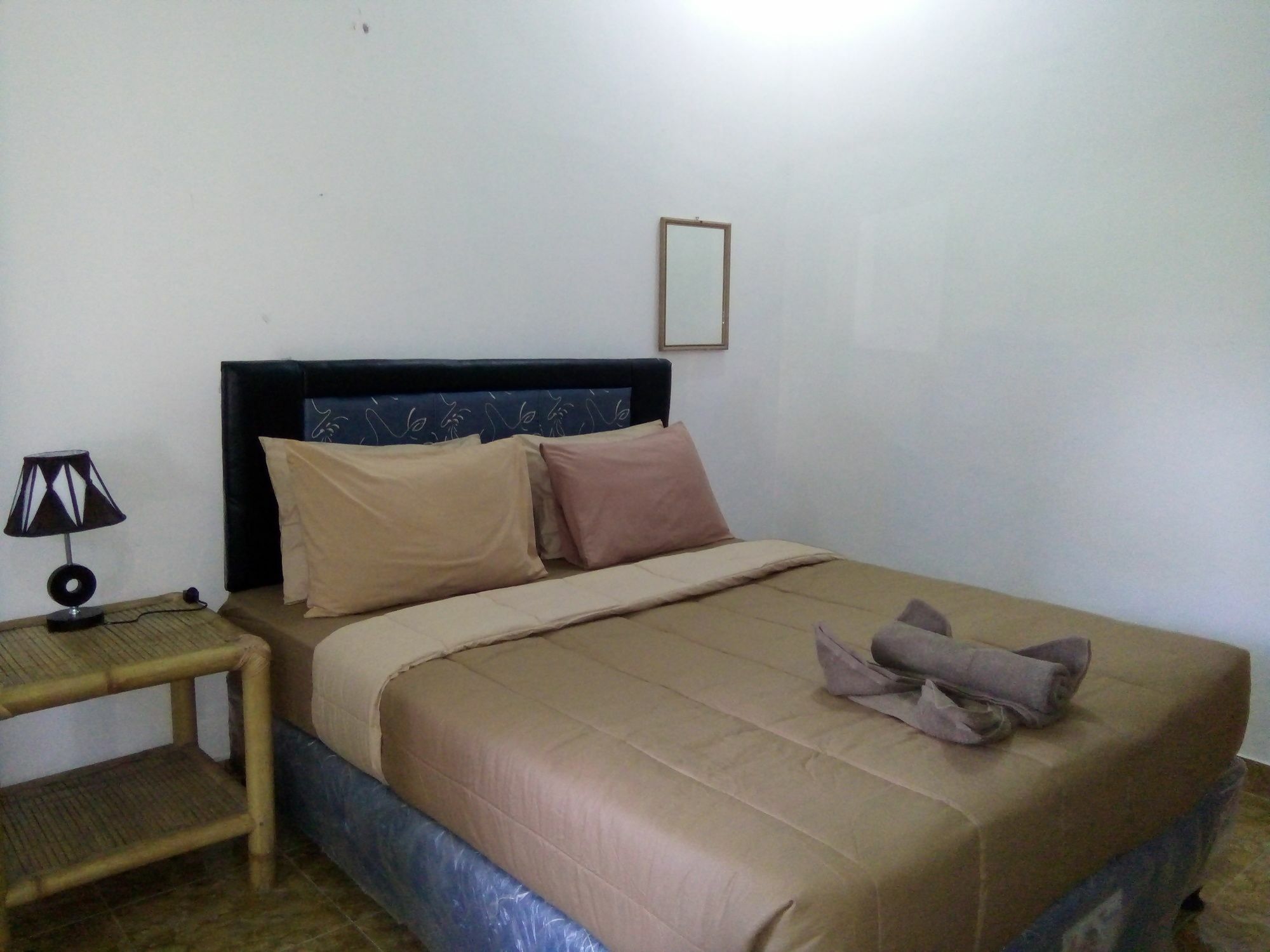 Family Garden Homestay Mangsit Exterior foto