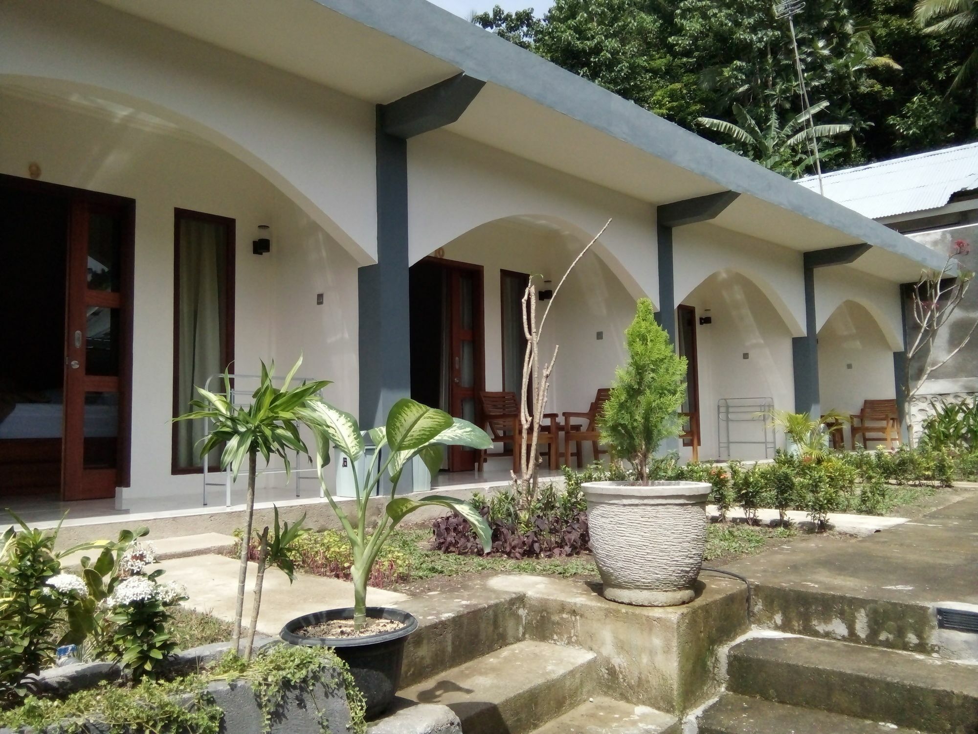 Family Garden Homestay Mangsit Exterior foto