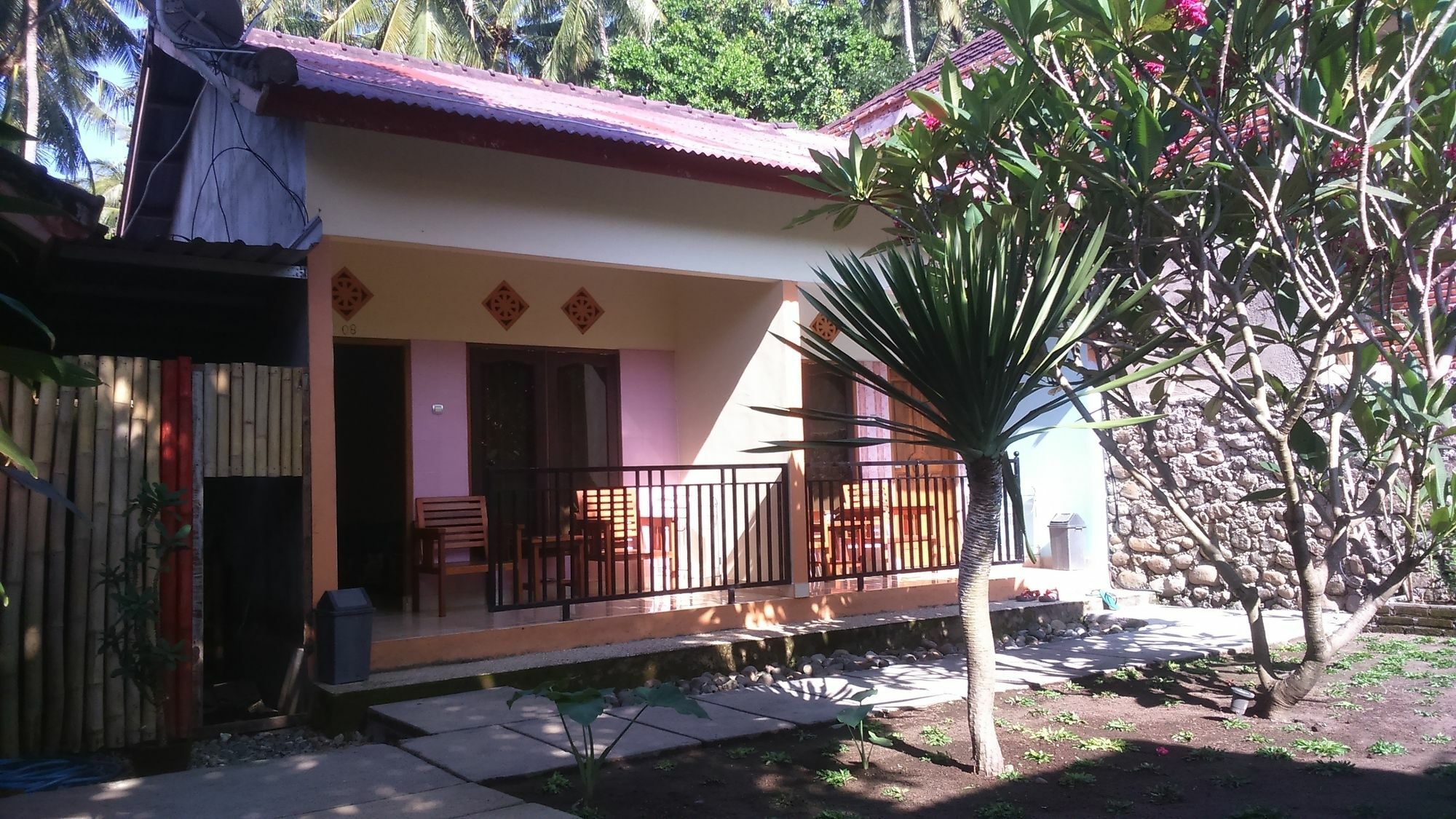 Family Garden Homestay Mangsit Exterior foto