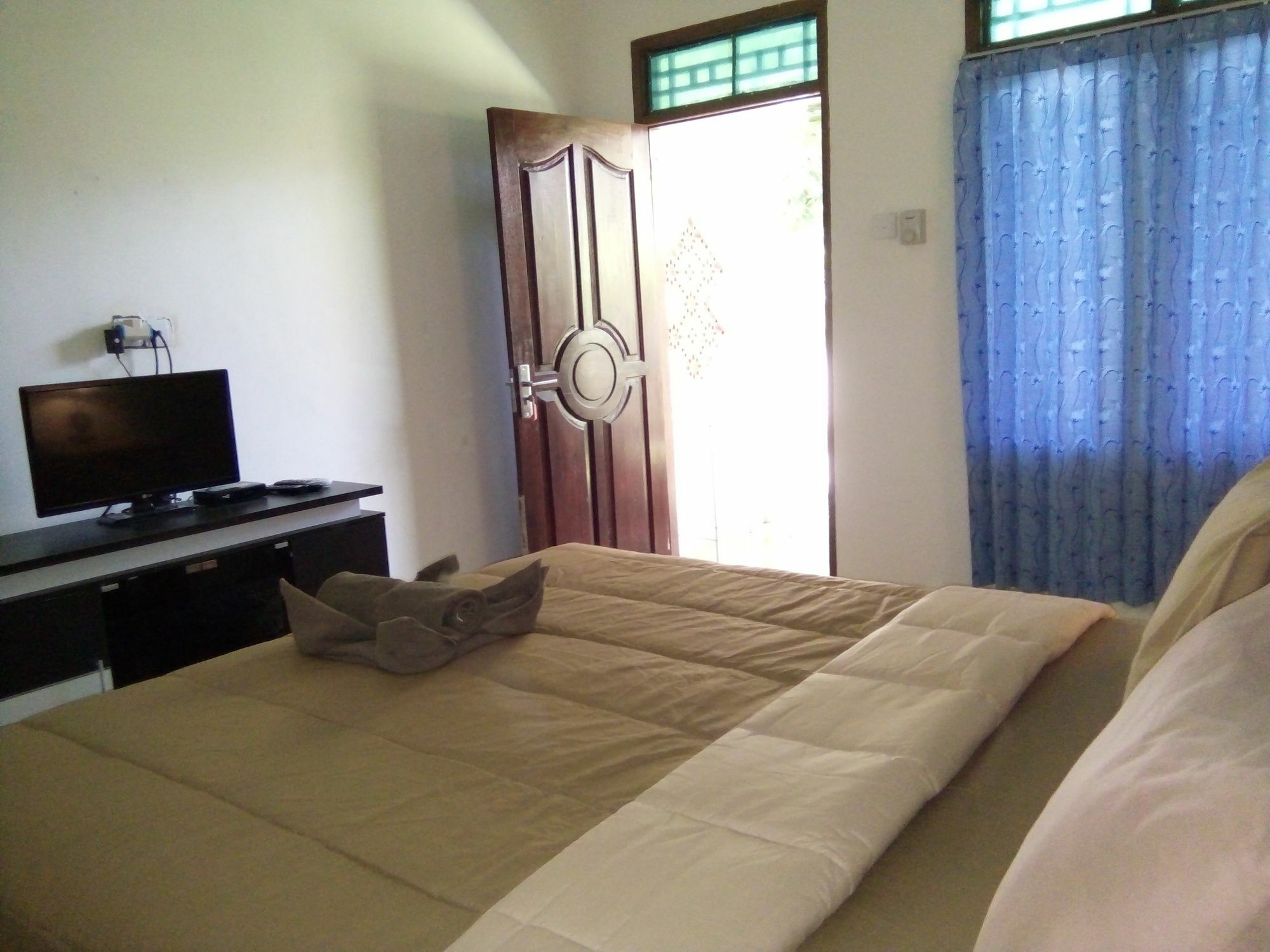 Family Garden Homestay Mangsit Exterior foto